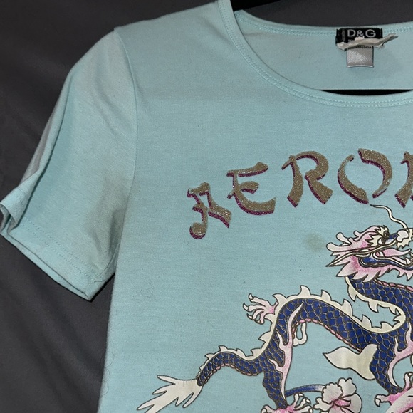 Vintage Dolce and Gabbana Graphic baby tee - Picture 4 of 8